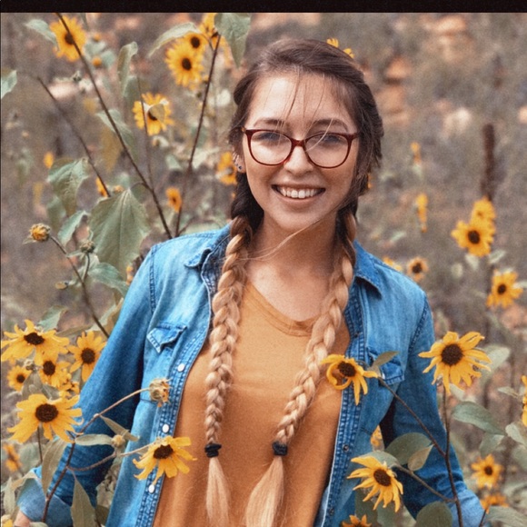 Meet your Posher, Brianna - Picture 8 of 10